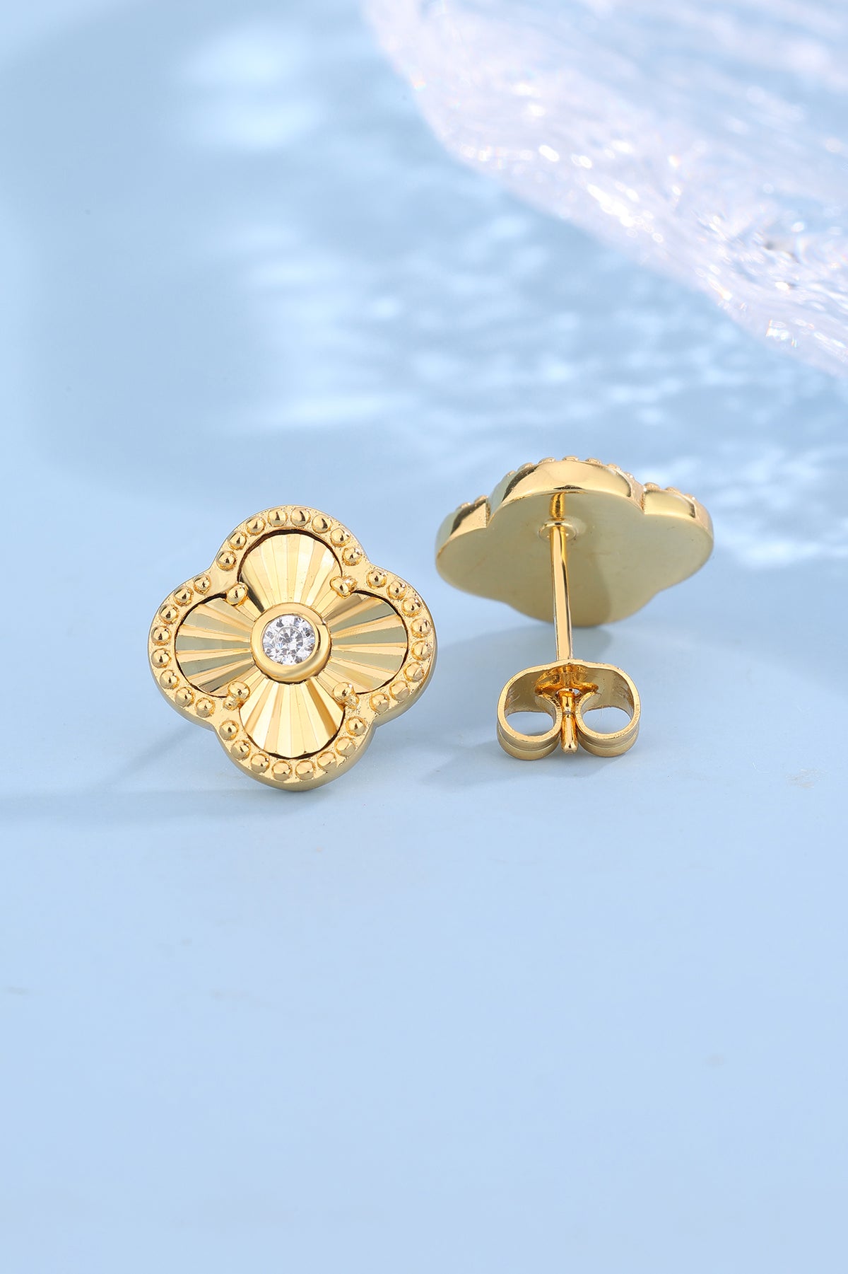 Diamond Clover Oorstekers 0.10ct Lab Grown Diamond Goldplated