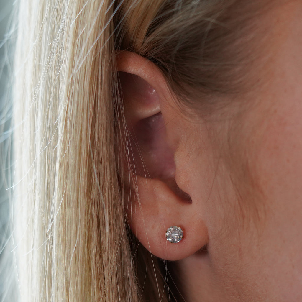 14K Gouden Oorstekers – 0.90 ct Lab Grown Diamant